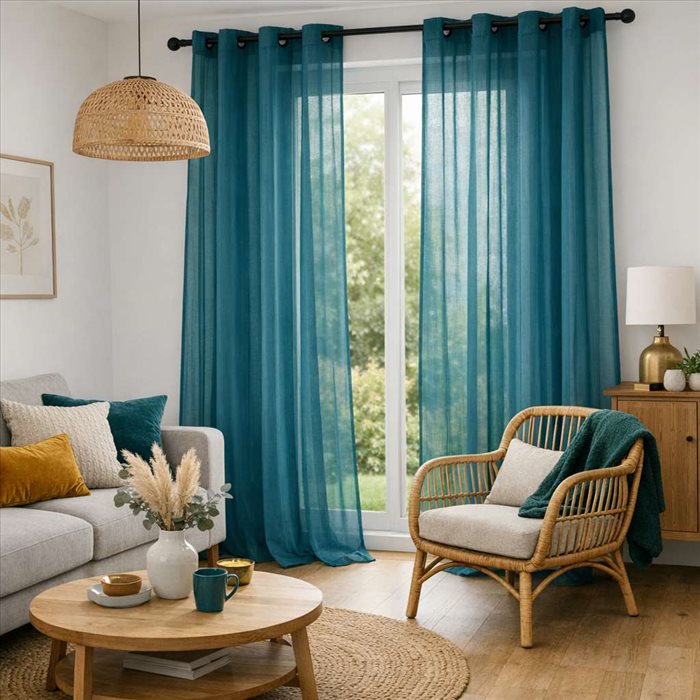 Voilage bleu canard : quelles associations déco choisir ?